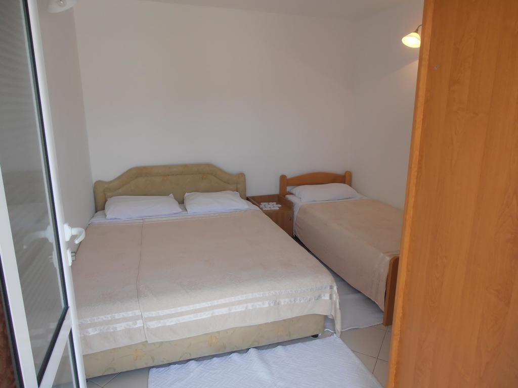 Apartmani Zeljko Vujovic Budva Exteriör bild
