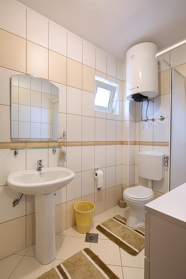 Apartmani Zeljko Vujovic Budva Exteriör bild