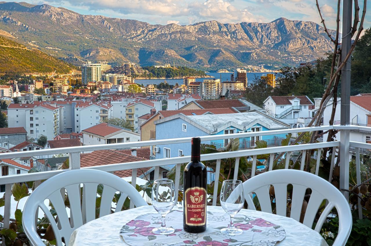 Apartmani Zeljko Vujovic Budva Exteriör bild